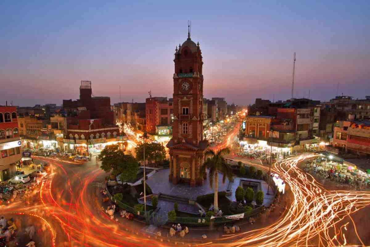 Illustrative architecture in Faisalabad